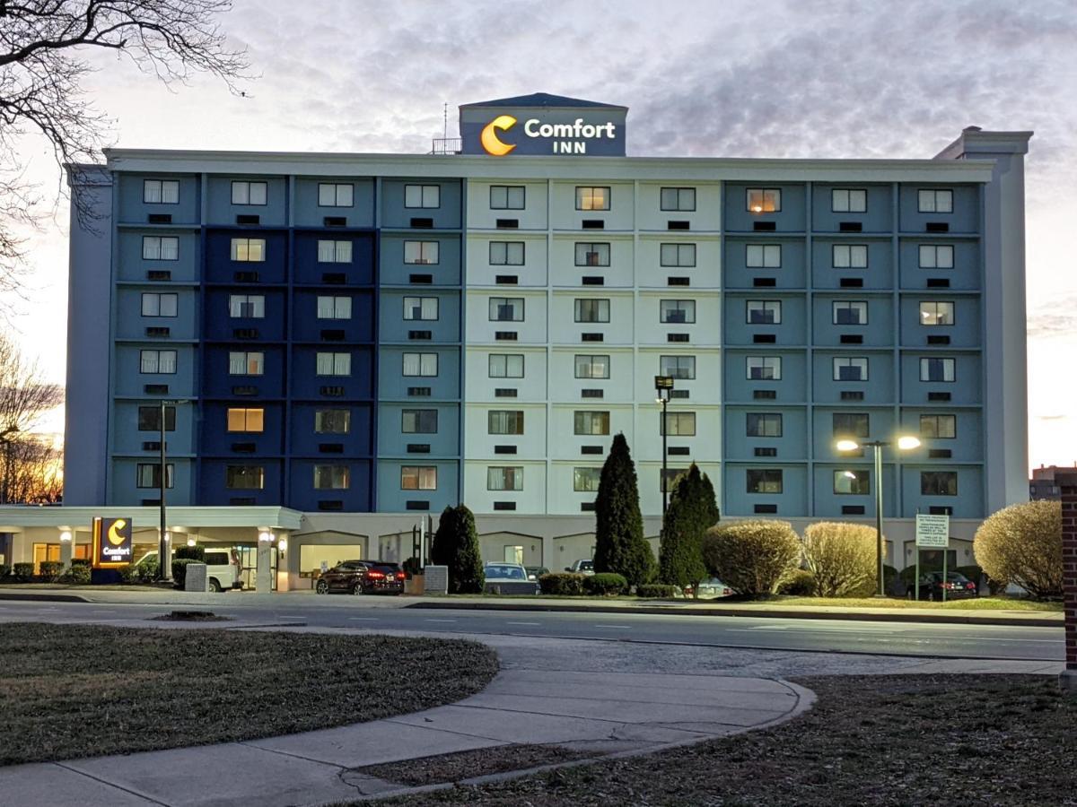 Comfort Inn Philadelphia International Airport West Chester Exterior photo