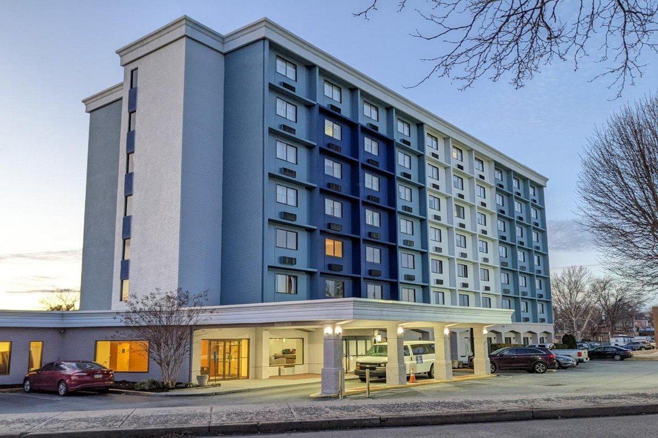 Comfort Inn Philadelphia International Airport West Chester Exterior photo