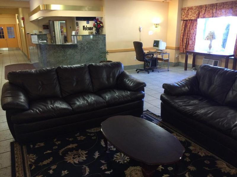 Comfort Inn Philadelphia International Airport West Chester Exterior photo